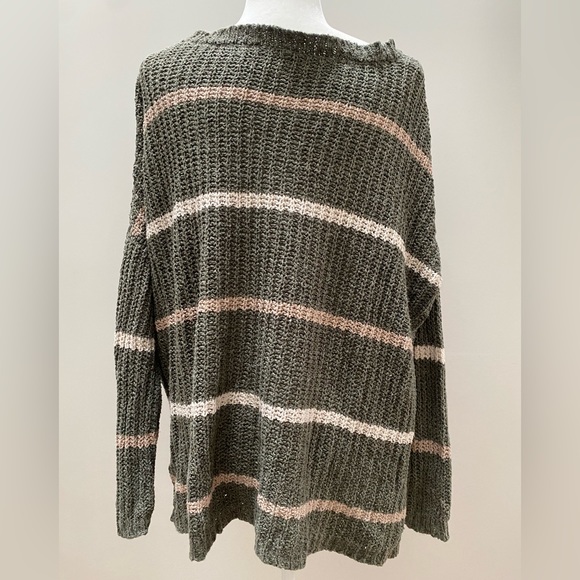 Oversized Greenwich Village Sweater - Picture 3 of 5